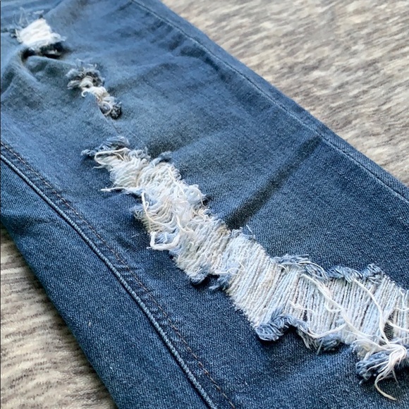 Distressed Celebrity Pink Skinny Jeans - Picture 3 of 6